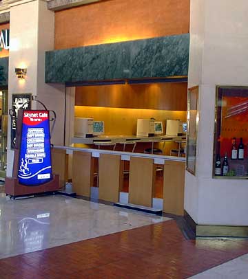 Netcafe at Jakarta airport