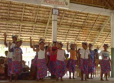 Girls' dance at Rawaki village